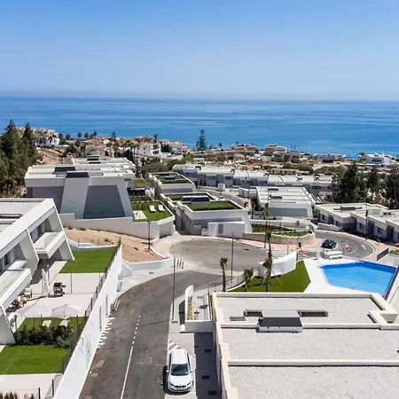 Сasa de vacaciones Vivi Homes - Marisol Pool, Sauna, Gym, & *