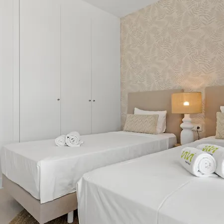 Сasa de vacaciones Vivi Homes - Marisol Pool, Sauna, Gym, & *
