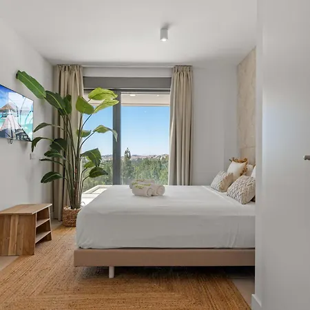 Vivi Homes - Marisol Pool, Sauna, Gym, & El Faro